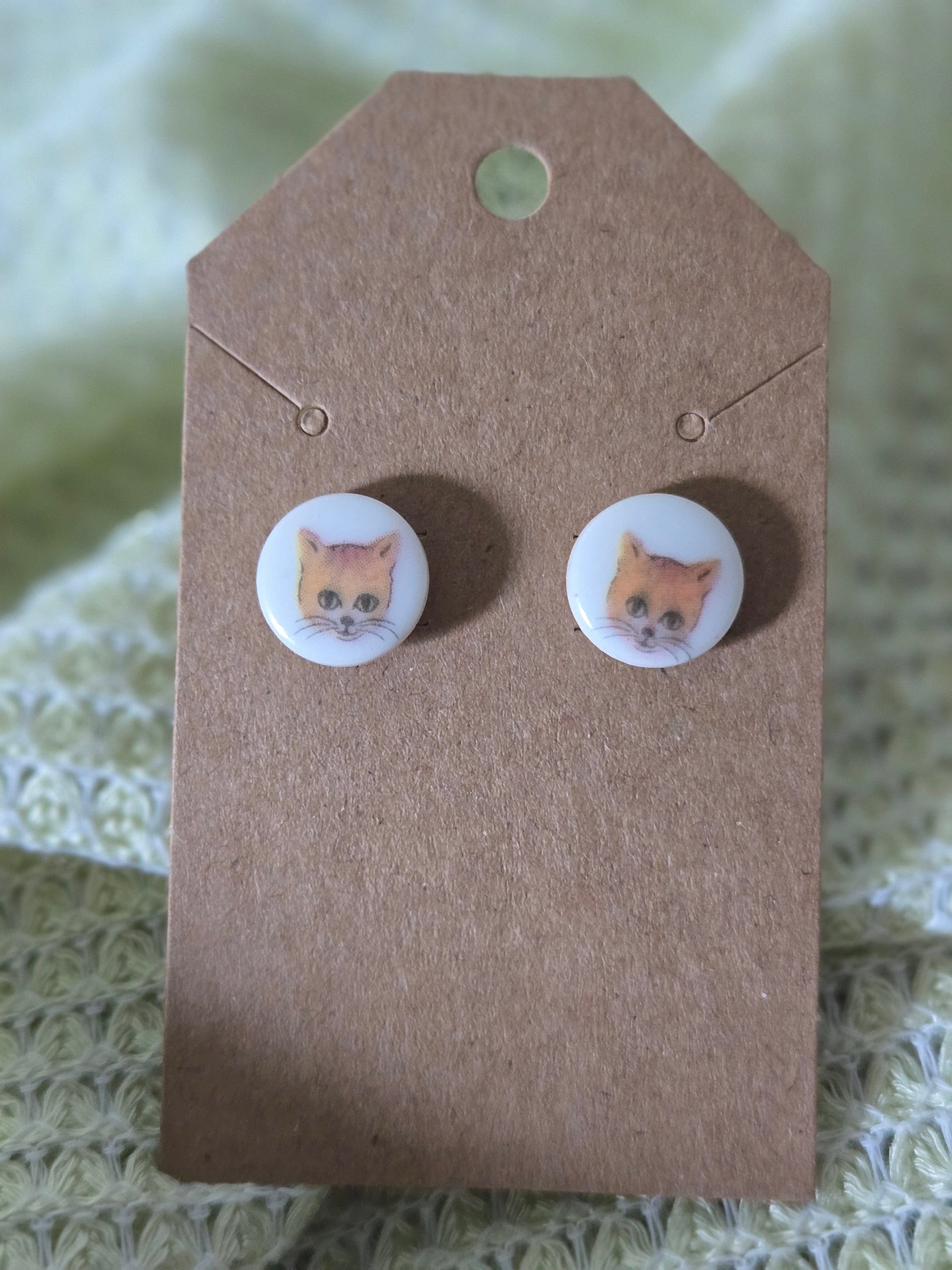 Vintage Cat button earrings studs